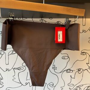 Spanx NWT XL Undie-Tectable Thong Mauvey Brown
